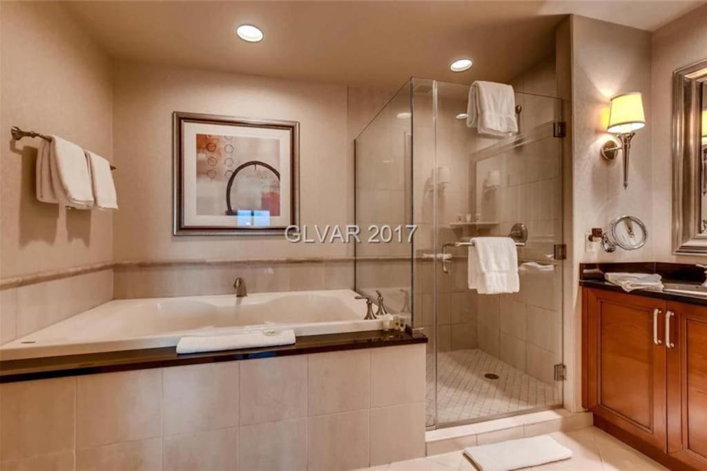 Mgm Signature Ph 30Th Floor Deluxe Studio Apartment Strip Facing With Balcony Las Vegas Exteriér fotografie